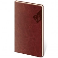 Diár Nebrasca týždenný vreckový anglická červená 2026_1